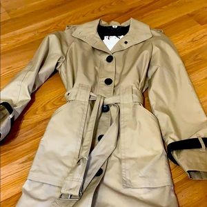 COACH woman’s trench coat